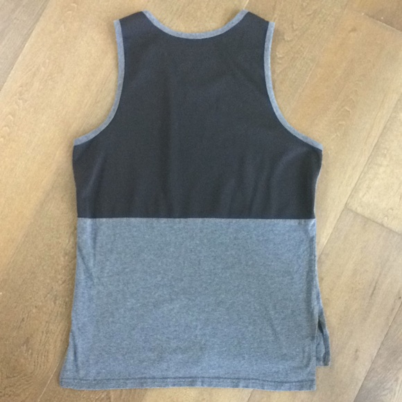 🇺🇸 NBA Black & Grey Tank Top - Sz L - Picture 6 of 7